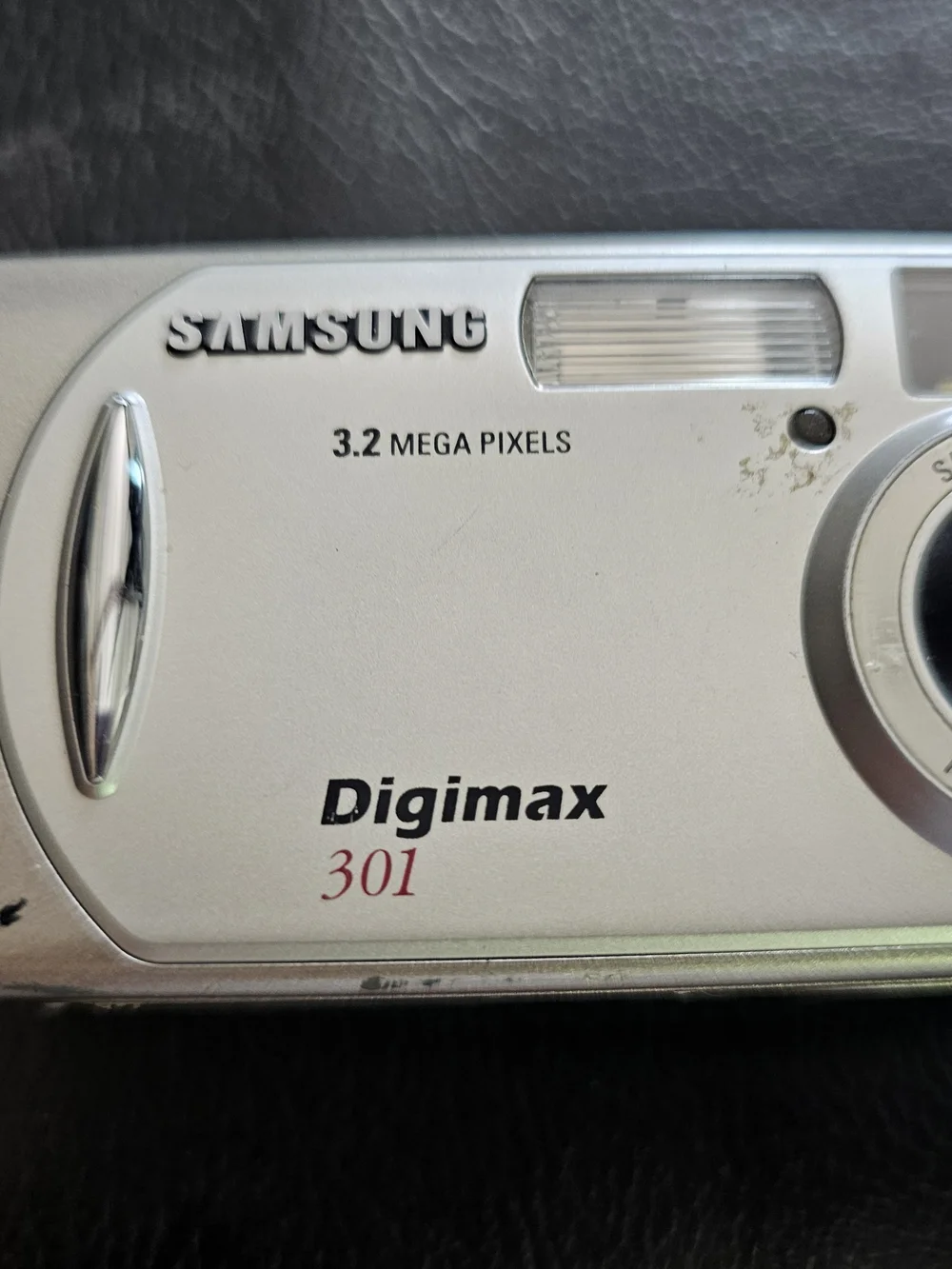 Samsung Digimax 301 3.2MP Silver Compact Digital Camera